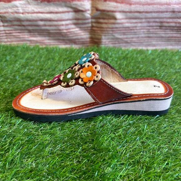 Women's Genuine Leather Sandals with Flower Details Handmade in Mexico - Picture 7 of 8